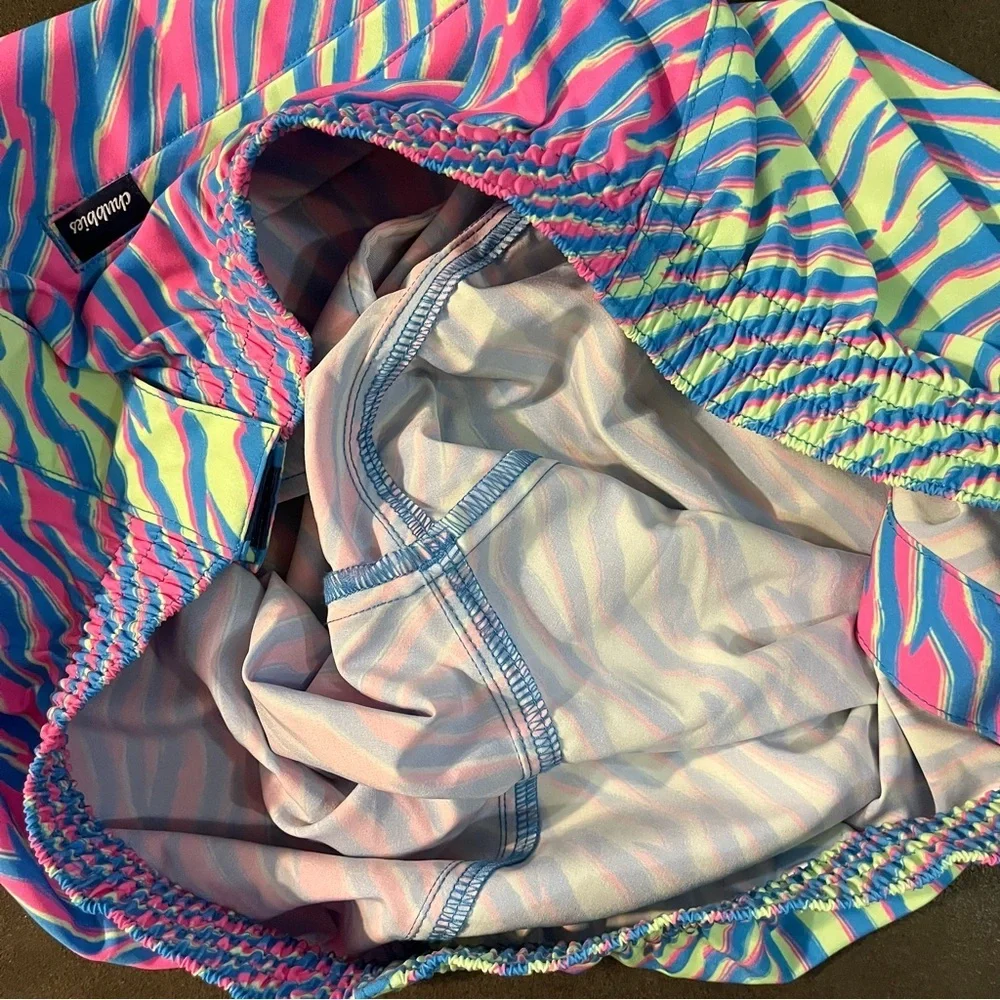 Chubbies Vibrant Zebra Print Swim Trunks Shorts 5.5” L